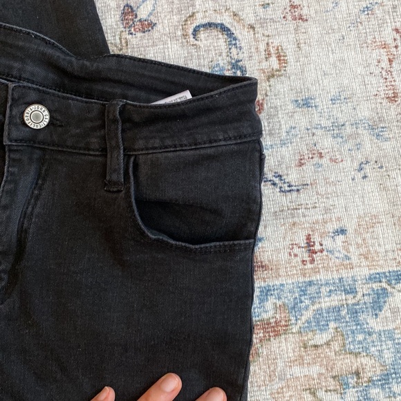 🦋 Brandy Melville John Galt skinny fit jeans - Picture 5 of 6